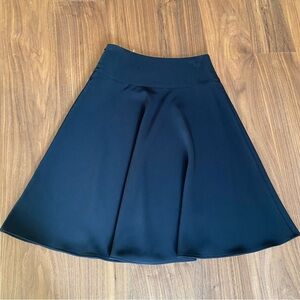 WHBM Black A-Line Fit & Flare Skirt Size 0 Stretchy Waist